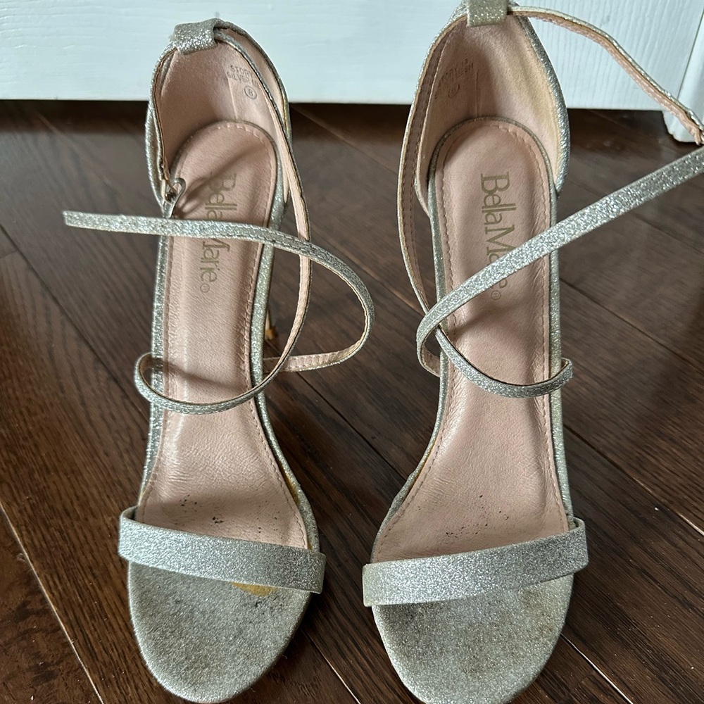 Sparkly silver heels. size 8! Very comfy and in great condition. Worn once.